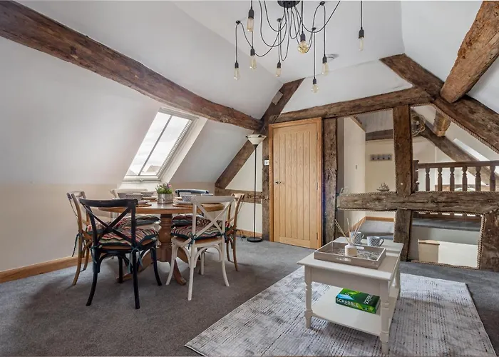 Host & Stay - The Merchant House Apartments