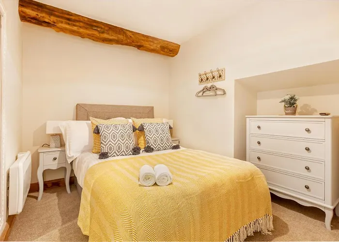 Host & Stay - The Merchant House Apartments