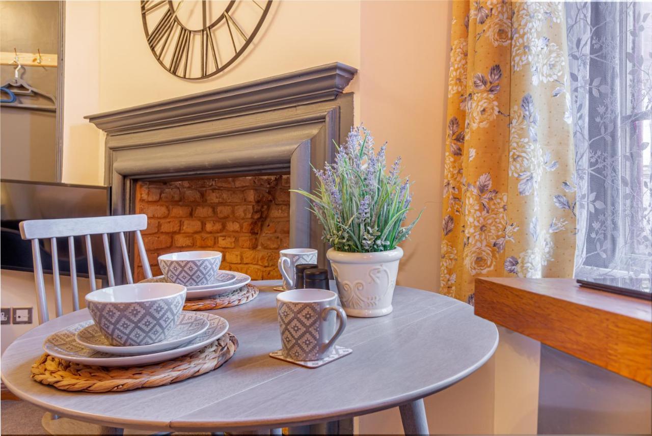 Apartment Host & - The Merchant House